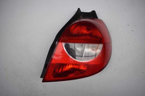 FEU ARRIERE DROIT RENAULT - Vue 1